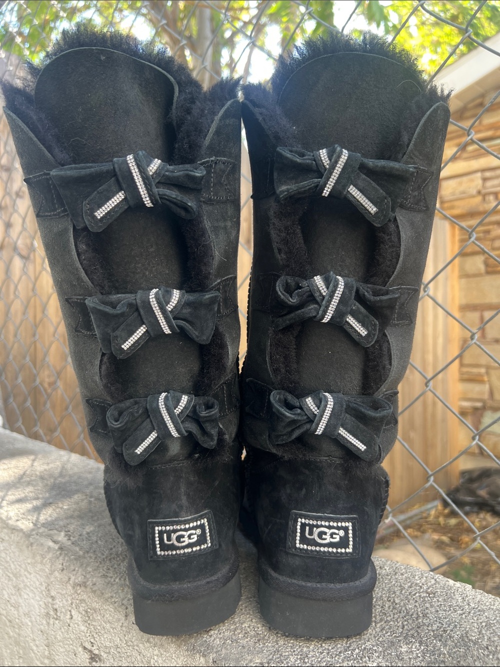 UGG Amelia Bailey Bow Swarovski Crystal Limited Edition boots black size 9